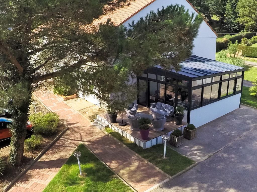 Hotel Le Relais Des Champs Южени-ле-Ба Екстериор снимка